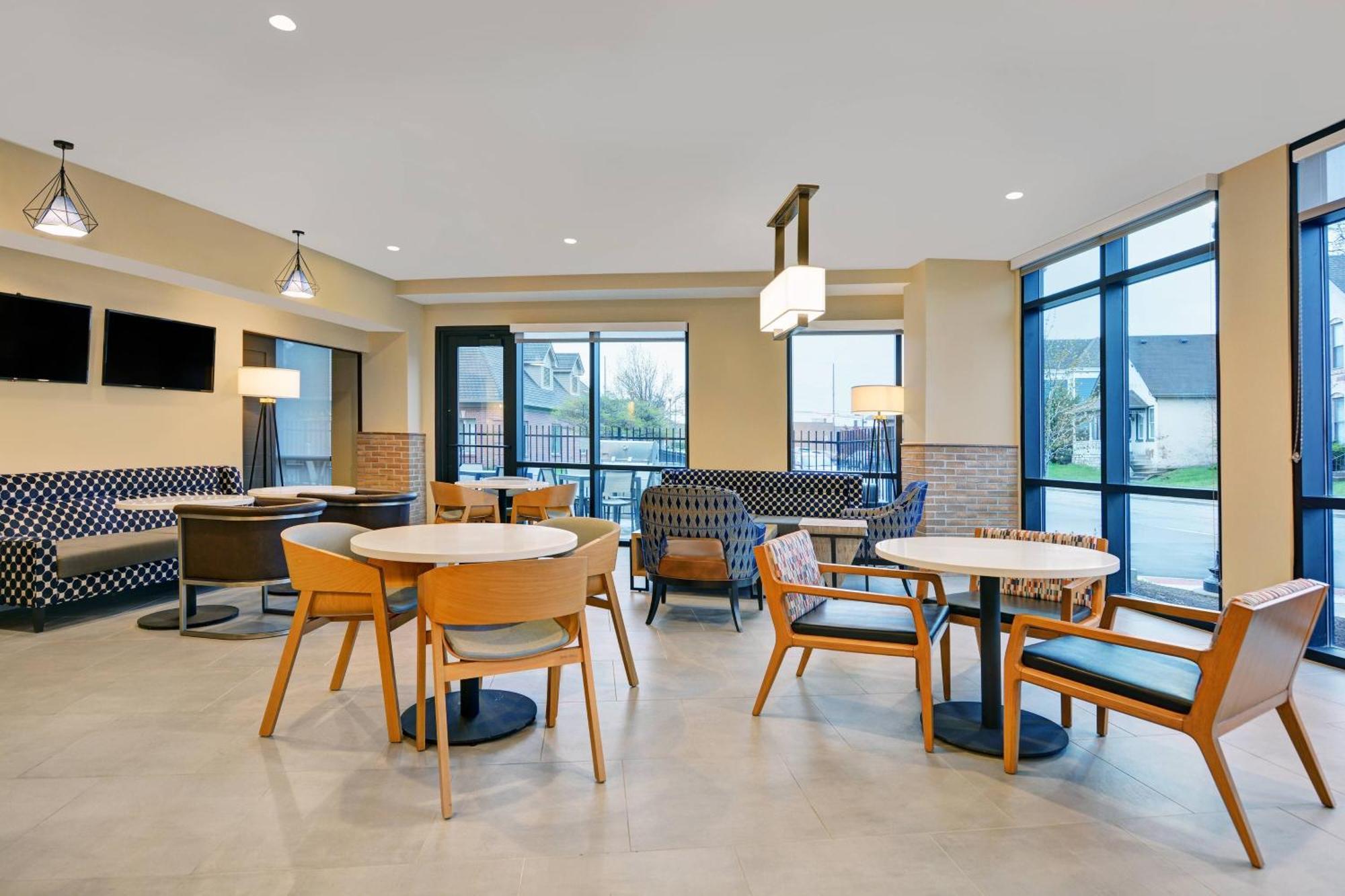 Towneplace Suites By Marriott Indianapolis Downtown Eksteriør billede